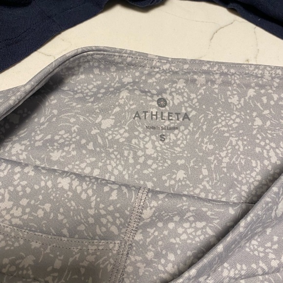 ATHLETA ~ Primrose Chaturanga Storm Leggings - Picture 5 of 7